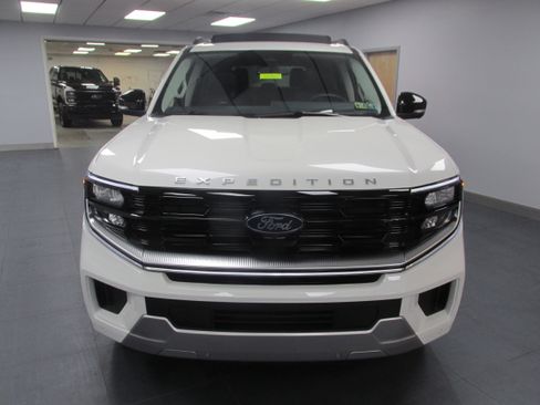 New 2025 Ford Expedition Platinum w/ Platinum Ultimate Package image 2