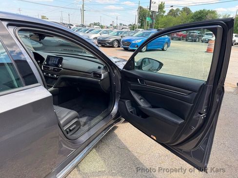 Used 2021 Honda Accord EX-L image 12