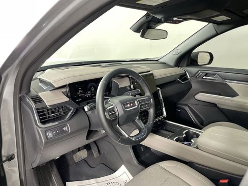 New 2025 GMC Acadia Elevation image 10