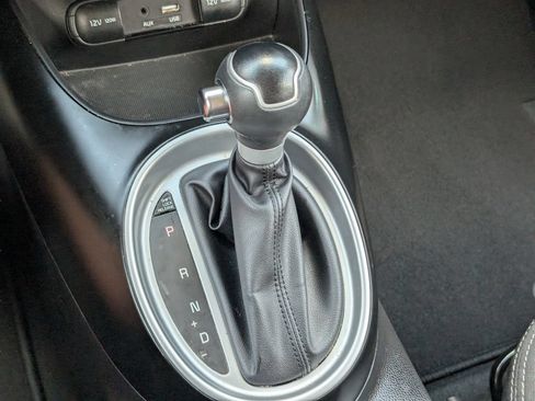 Used 2019 Kia Soul FWD image 27