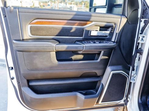 Used 2024 RAM 2500 Laramie image 24