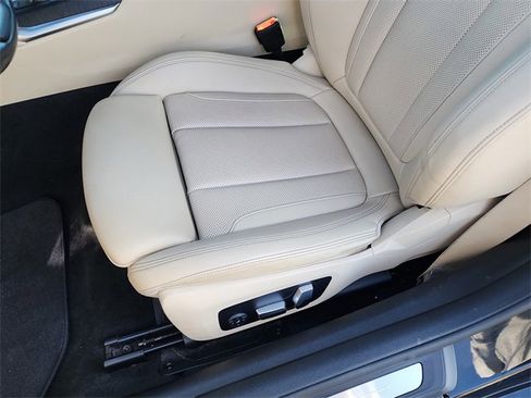 Used 2022 BMW 430i xDrive Convertible w/ Convenience Package image 14