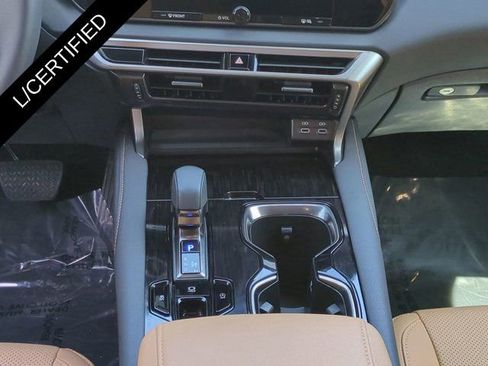 Used 2025 Lexus RX 350 FWD w/ Technology Package image 17