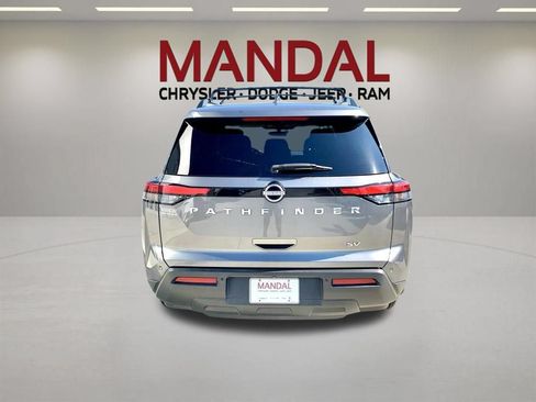 Used 2022 Nissan Pathfinder SV FWD image 7