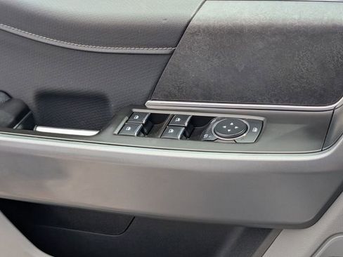 Used 2024 Ford F150 XLT image 27
