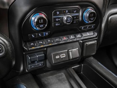 Used 2021 GMC Sierra 1500 AT4 w/ AT4 Value Package AWD/4WD image 26