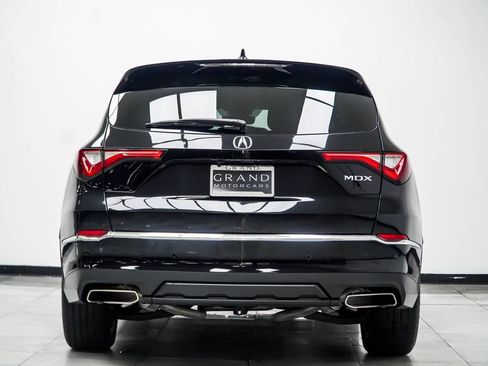 Used 2024 Acura MDX w/ Technology Package FWD image 12