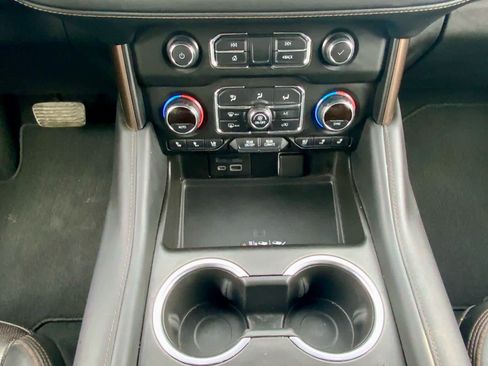 Used 2021 Chevrolet Suburban High Country image 47