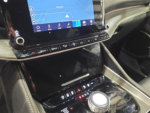 Used 2024 Jeep Wagoneer L Series II w/ Flexible Seating Group image 25