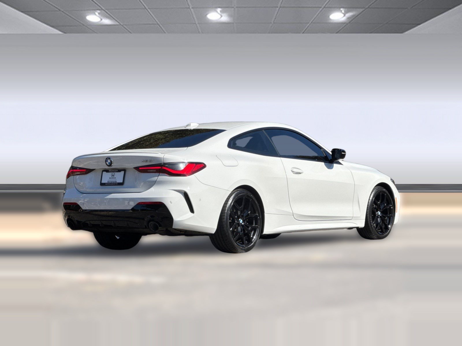 Used 2025 BMW 430i Coupe w/ M Sport Package RWD image 8