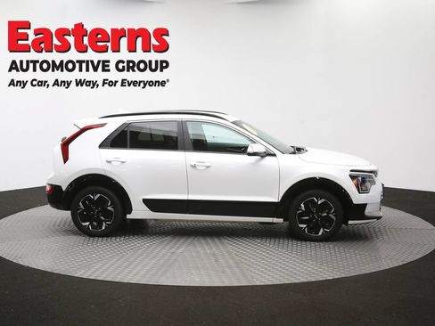 Used 2023 Kia Niro Wind w/ Wind Preserve Package FWD image 45