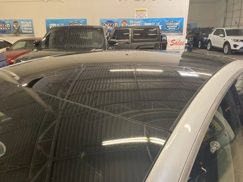 Used 2019 Tesla Model 3 Standard Range RWD image 16