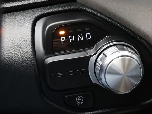 Used 2021 RAM 1500 Laramie image 31