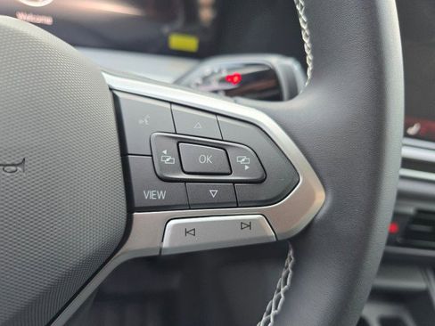 New 2026 Volkswagen Tiguan SE image 30