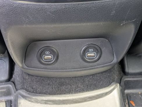 Used 2023 Hyundai Santa Fe SEL FWD image 15