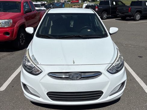 Used 2016 Hyundai Accent SE w/ Option Group 02 image 1