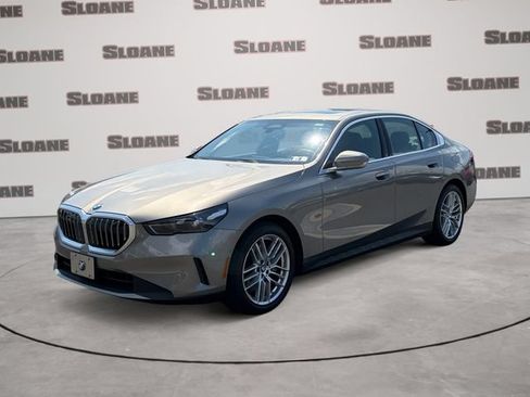 Used 2024 BMW 540i xDrive w/ Convenience Package AWD/4WD image 1