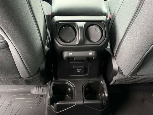 New 2025 Jeep Gladiator Willys image 17