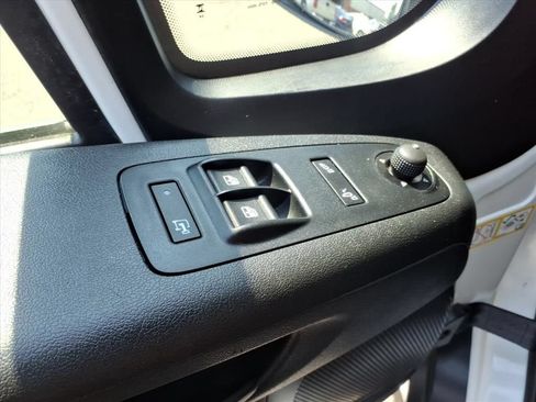 Used 2025 RAM ProMaster 2500 w/ Convenience Group FWD image 25