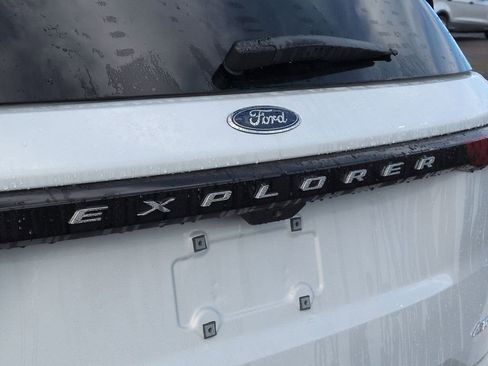 New 2026 Ford Explorer Active image 25