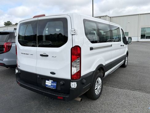 Used 2024 Ford Transit 350 XLT RWD image 4
