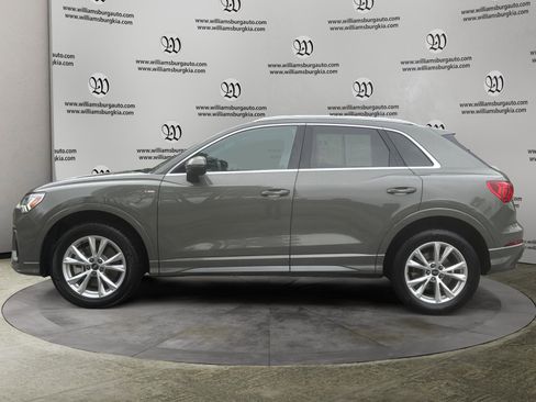 Used 2024 Audi Q3 2.0T Premium image 2