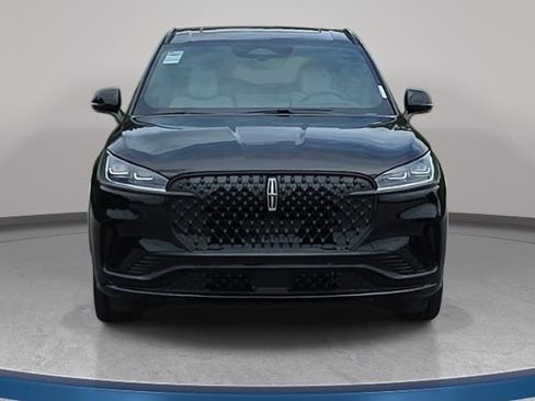 Used 2026 Lincoln Aviator Black Label w/ Jet Appearance Package AWD/4WD image 2