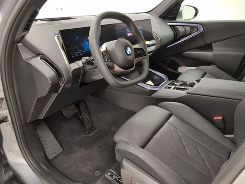 Used 2025 BMW X3 xDrive30i w/ Premium Package image 4