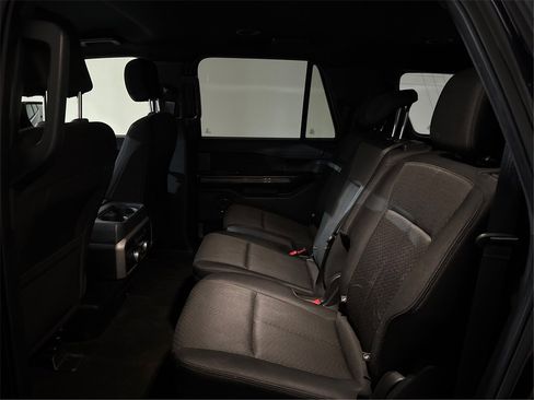 Used 2019 Ford Expedition Max XLT image 10