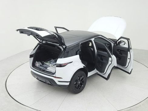 New 2025 Land Rover Range Rover Evoque S image 16