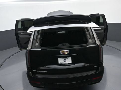 Used 2025 Cadillac Escalade ESV Sport w/ Touring Package AWD/4WD image 43