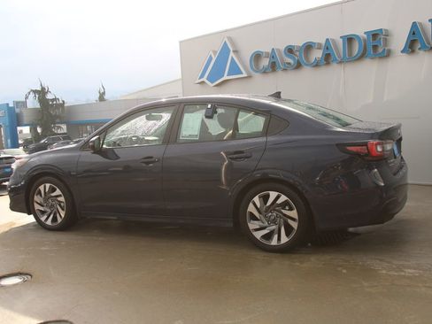 Used 2025 Subaru Legacy Limited image 6
