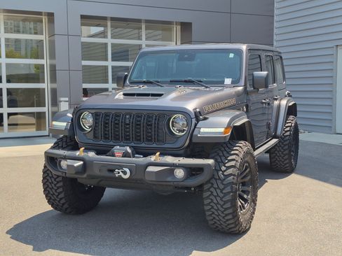 Used 2025 Jeep Wrangler Unlimited Rubicon 392 AWD/4WD image 8