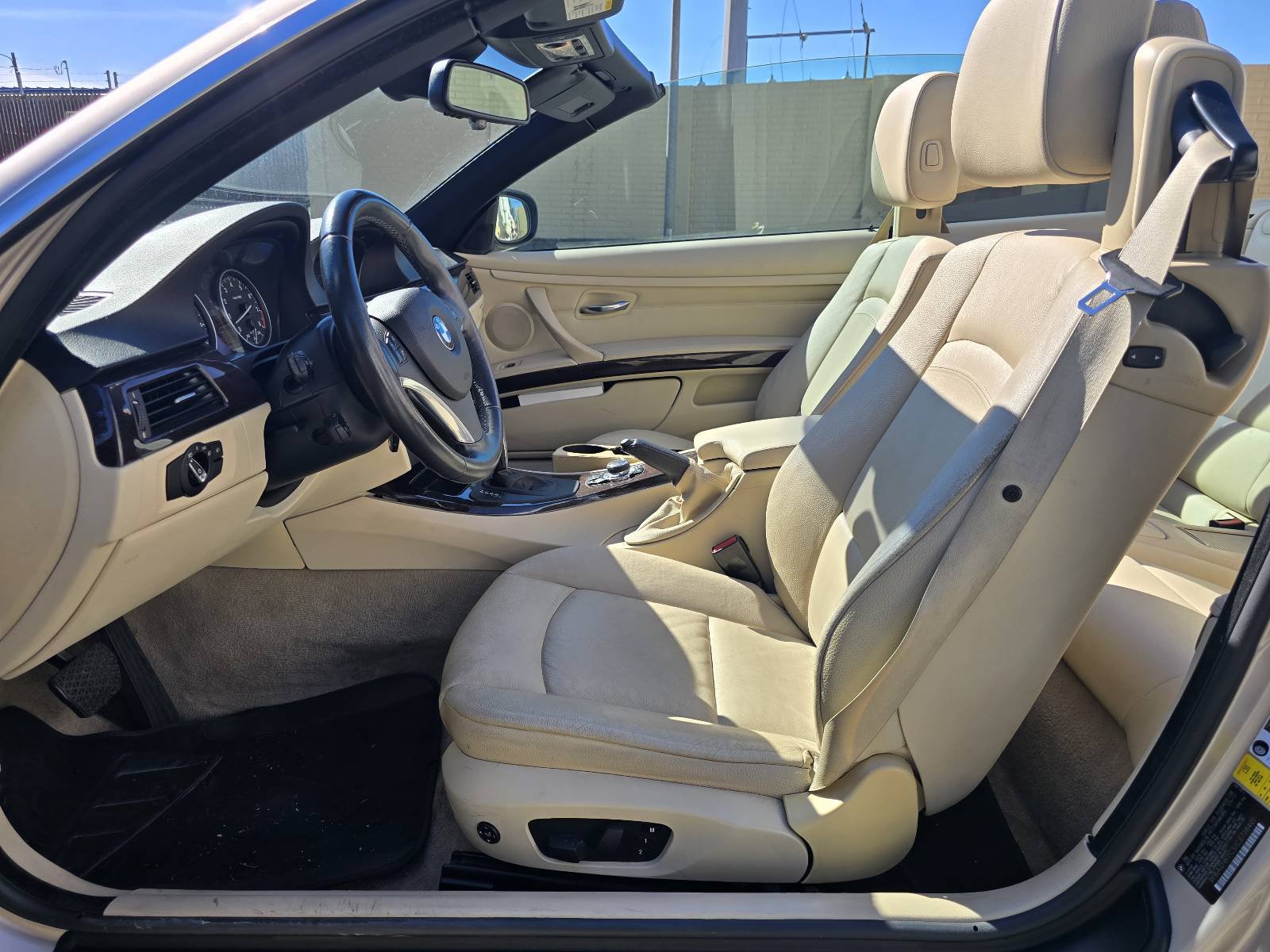 Used 2012 BMW 328i Convertible RWD image 8