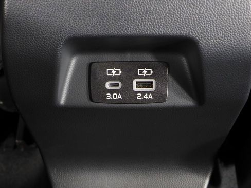 Certified 2025 Subaru Crosstrek 2.0i Premium image 24