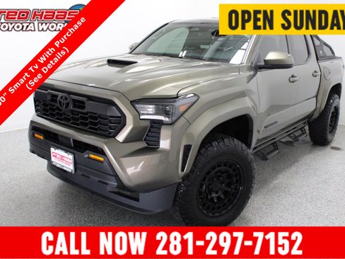Used 2024 Toyota Tacoma TRD Sport AWD/4WD image 1