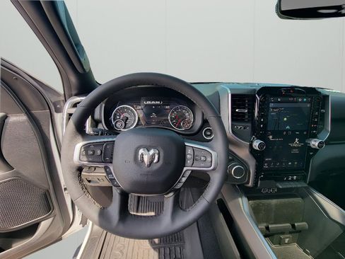 Used 2025 RAM 1500 Big Horn AWD/4WD image 13