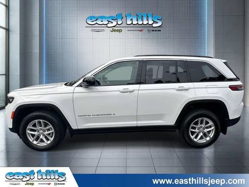 Certified 2025 Jeep Grand Cherokee Laredo X w/ Luxury Tech Group I AWD/4WD image 6