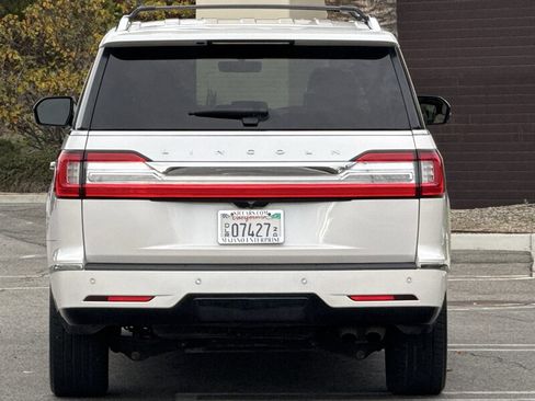 Used 2019 Lincoln Navigator L Reserve w/ Cargo Package image 6