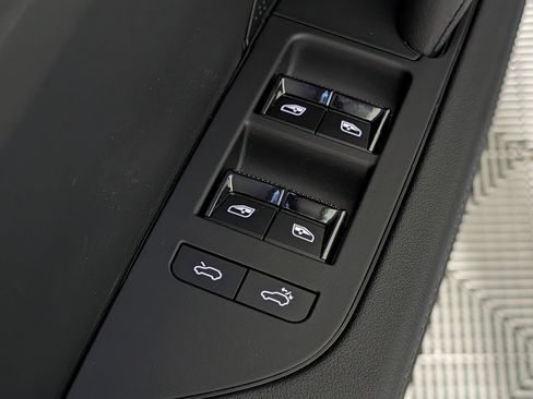 New 2026 Porsche Cayenne S AWD/4WD image 28