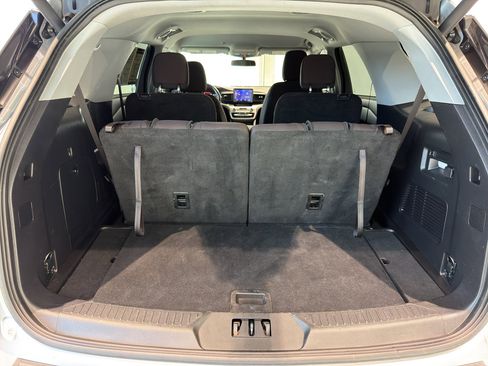 Used 2022 Ford Explorer XLT image 22