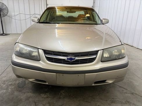 Used 2001 Chevrolet Impala FWD image 2