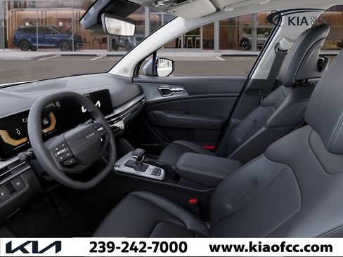 New 2026 Kia Sportage EX FWD image 17