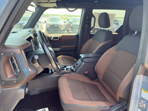 Used 2023 Ford Bronco Outer Banks AWD/4WD image 11