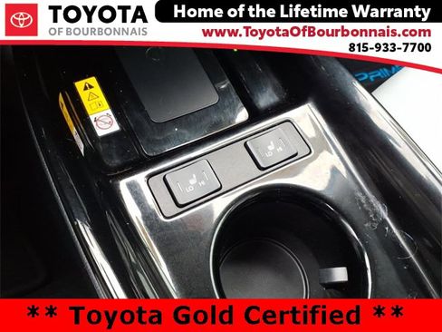 Certified 2020 Toyota Prius Prime Limited image 21
