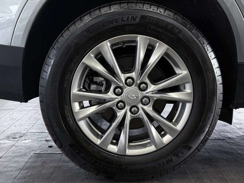 Used 2025 Cadillac XT5 Luxury w/ LPO, Floor Liner Package FWD image 26