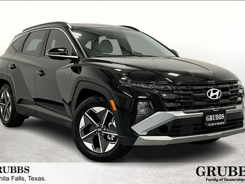 Used 2025 Hyundai Tucson SEL FWD image 1