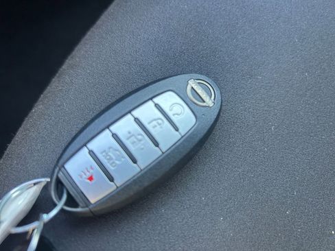 Used 2025 Nissan Altima 2.5 SV image 21