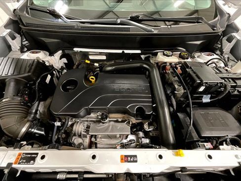 Used 2024 Chevrolet Equinox LT image 10
