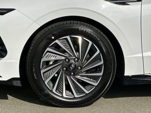 New 2025 Hyundai Sonata SEL image 24